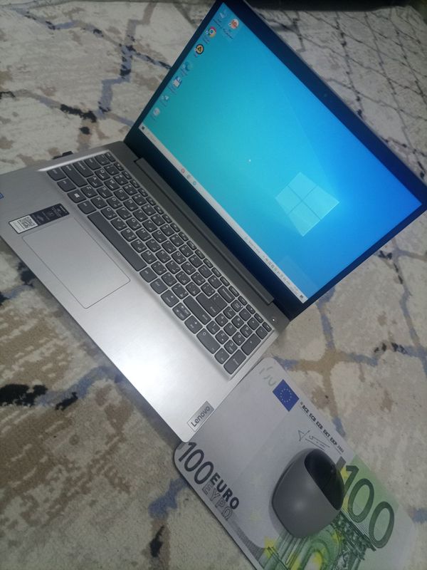 Kompyuter Lenovo