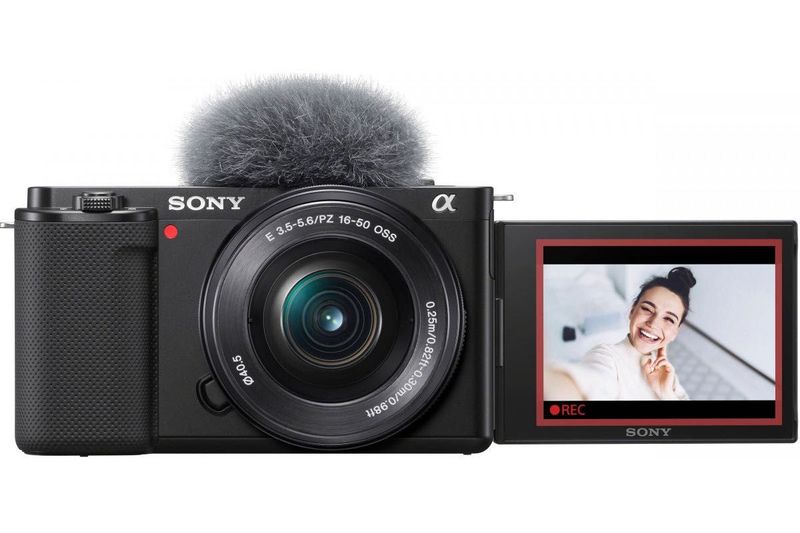 Продаётся фотоаппарат Sony Zv e-10 и объектив Sony Zve-10