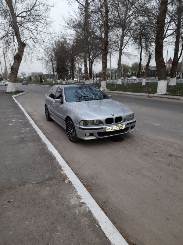 BMW 520 adkfjfjfjfjfjf