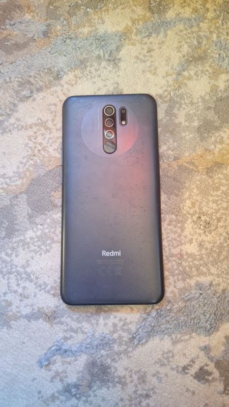 Redmi 9 hamma joyi radnoy singan joyi yo kelishimiz abmen bor Redmi 9 hamma joyi radnoy singan joyi yo kelishimiz abmen bor