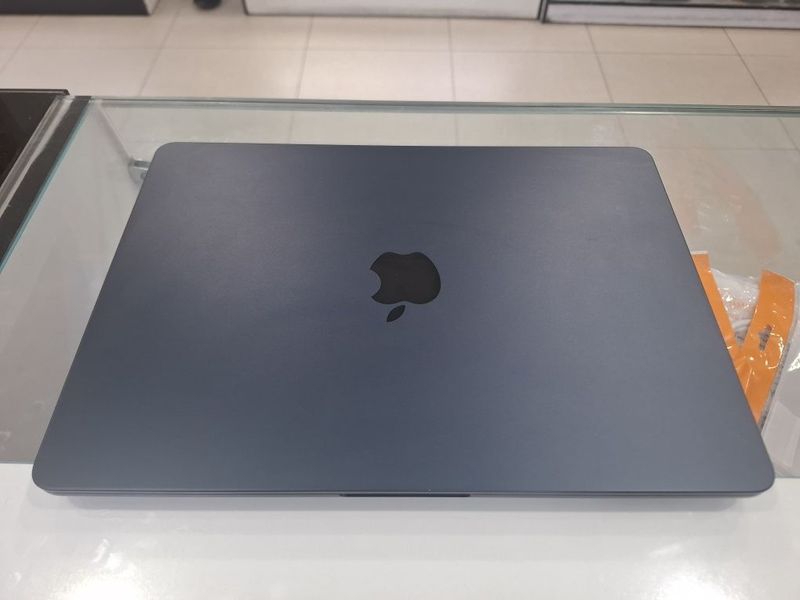 Macbook air m2 100 % emkost Macbook air m2 100 % emkost