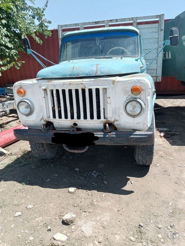 Gaz 53 samasval sotiladi