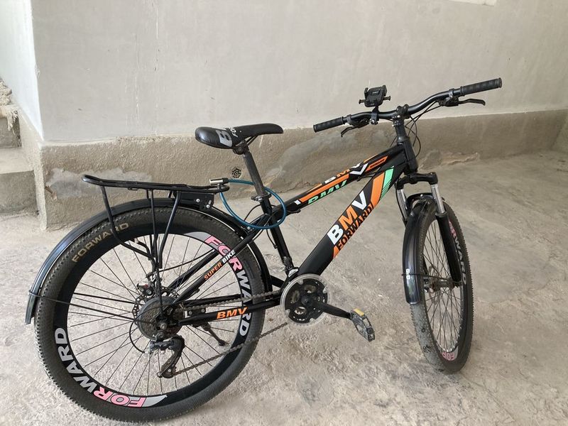 Velosiped sotiladi Velosiped sotiladi