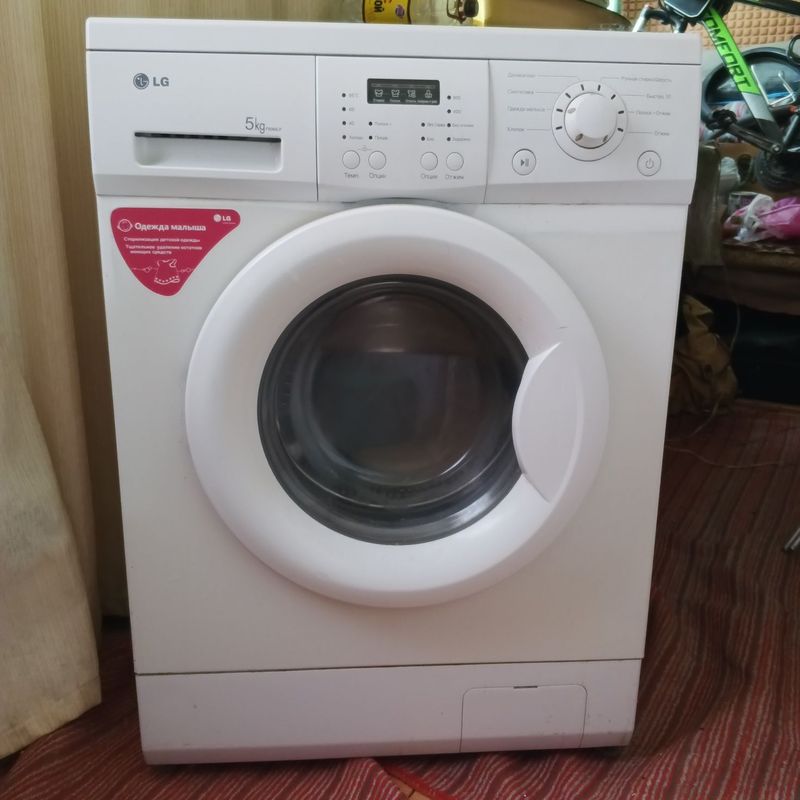Продаётся стиральная машинка LG 5 кг Продаётся стиральная машинка LG 5 кг