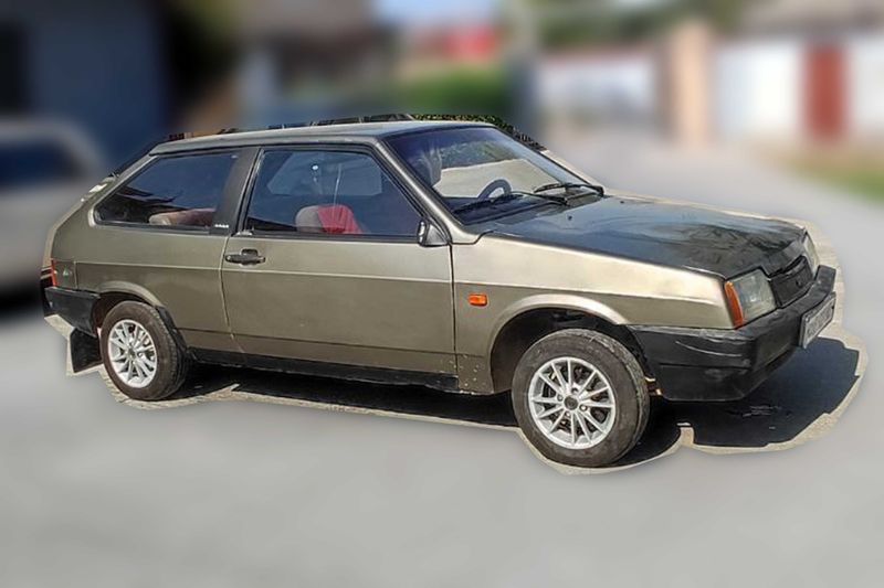 Продаю ВАЗ 2108, 1991 г.в. + запасной мотор и коробка в подарок Продаю ВАЗ 2108, 1991 г.в. + запасной мотор и коробка в подарок