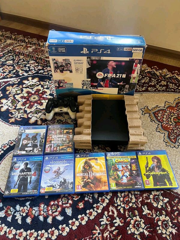 Play Station 4 Slim 500 GB
2 ta original joystick Play Station 4 Slim 500 GB
2 ta original joystick