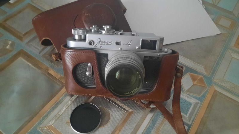 Продам фотоаппарат Зоркий 4