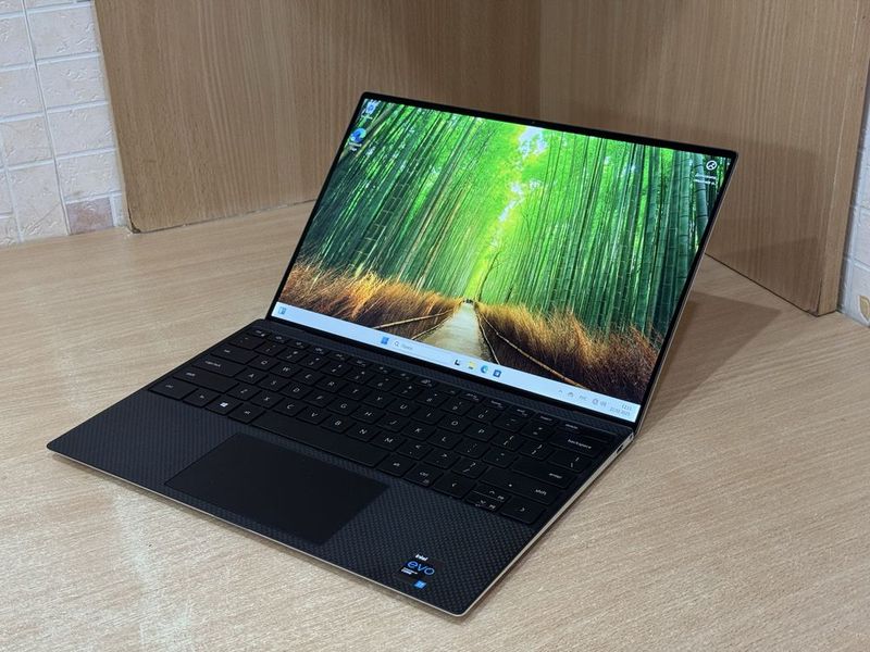 Dell xps 13 i7-11 gen / 16 / 256 ssd m2/ сенсорный!