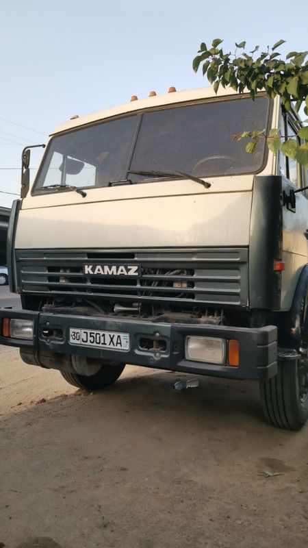 КАМАЗ бензовоз в хорошем состоянии КАМАЗ бензовоз в хорошем состоянии