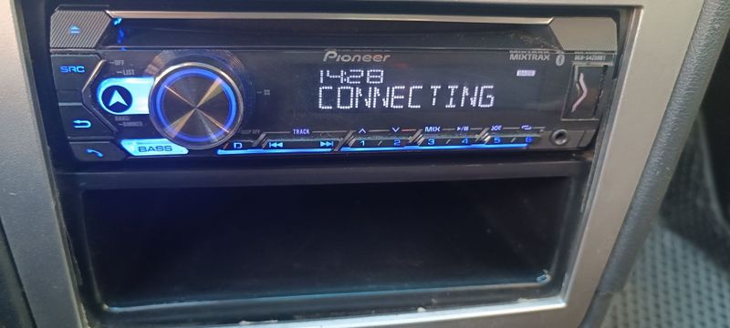 Продам магнитола pioneer в отличном состоянии Продам магнитола pioneer в отличном состоянии