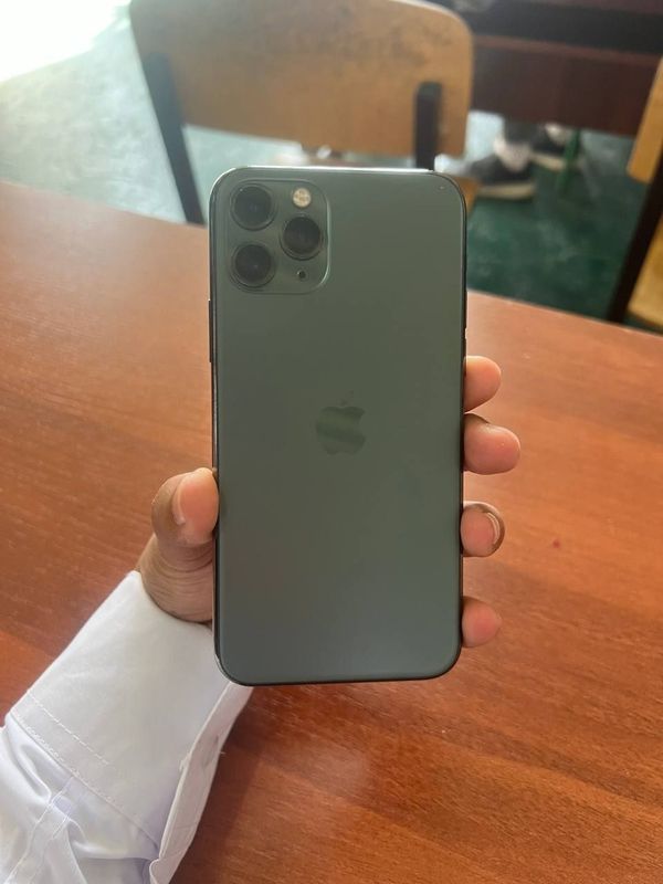 iPhone 11 pro 64 gb