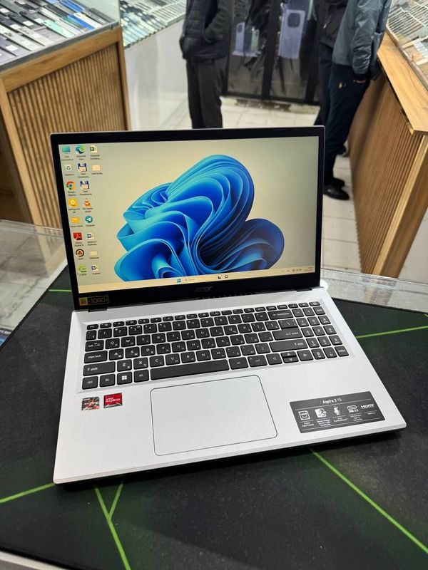 Acer rayzn 3 pokaleniya DDR5 8 GB 256GB