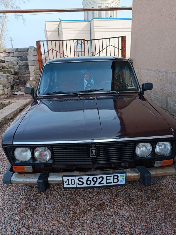 Vaz 2106 holati yaxshi karoʻpka zadni moʻst zoʻr