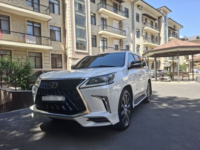 Lexus LX 570 СУПЕР. СПОРТ Lexus LX 570 СУПЕР. СПОРТ