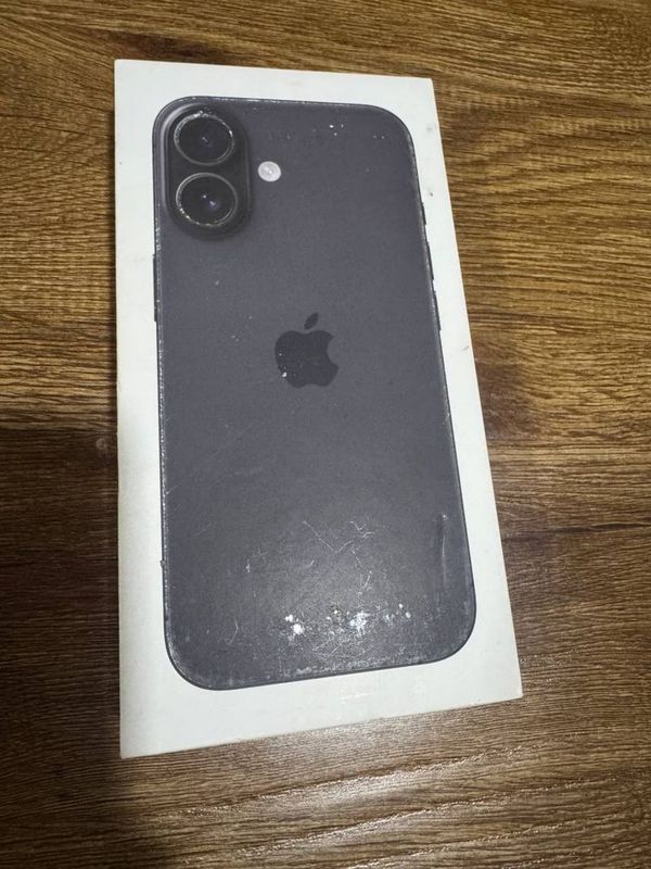 Продам iphone 16 черный новый 128GB(sim) Продам iphone 16 черный новый 128GB(sim)