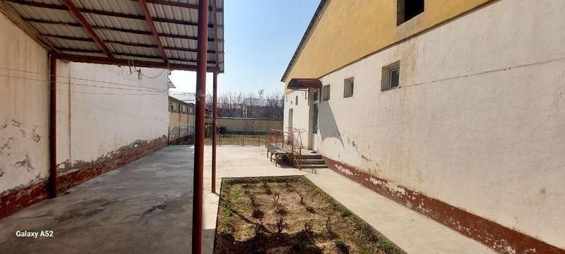 Супер локация Учгоз 6 сотох фасад 20 м сотилади келишамиз Супер локация Учгоз 6 сотох фасад 20 м сотилади келишамиз