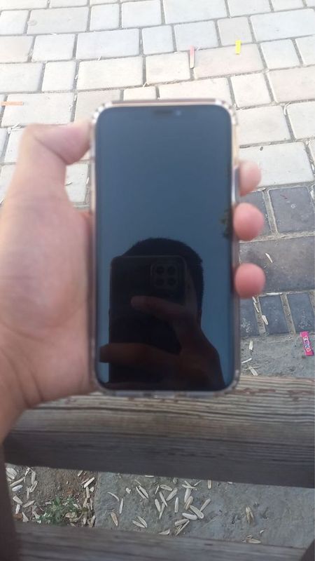 Iphone x xoalti yaxhsi