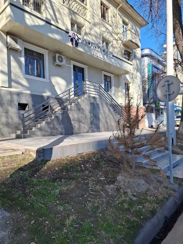 Продажа помещение, Шота Руставелли, 200м2 Продажа помещение, Шота Руставелли, 200м2
