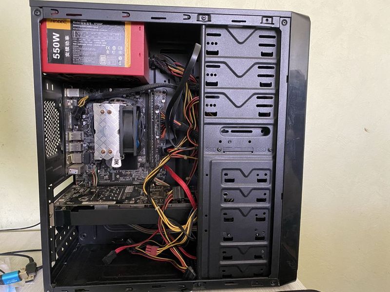 Бюджетный игровой кейс i3 16Gb gtx 1060 SSD 128Gb 550w Бюджетный игровой кейс i3 16Gb gtx 1060 SSD 128Gb 550w