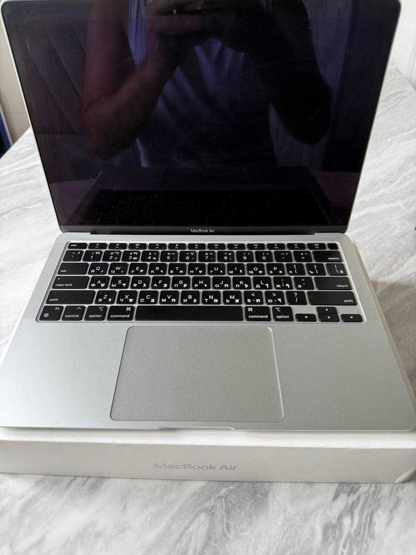 Продам свой Mackbook air m1 по дешевле Продам свой Mackbook air m1 по дешевле