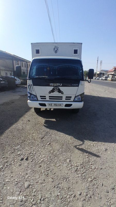 Isuzu NQR 71 PL sotiladi Isuzu NQR 71 PL sotiladi