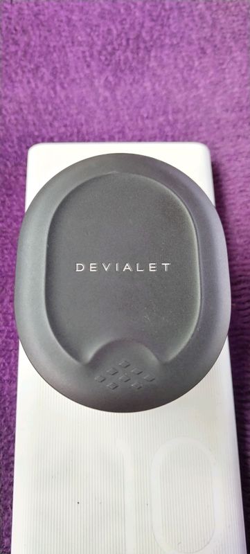 Наушники от французского бренда DEVIALET GEMINI Наушники от французского бренда DEVIALET GEMINI