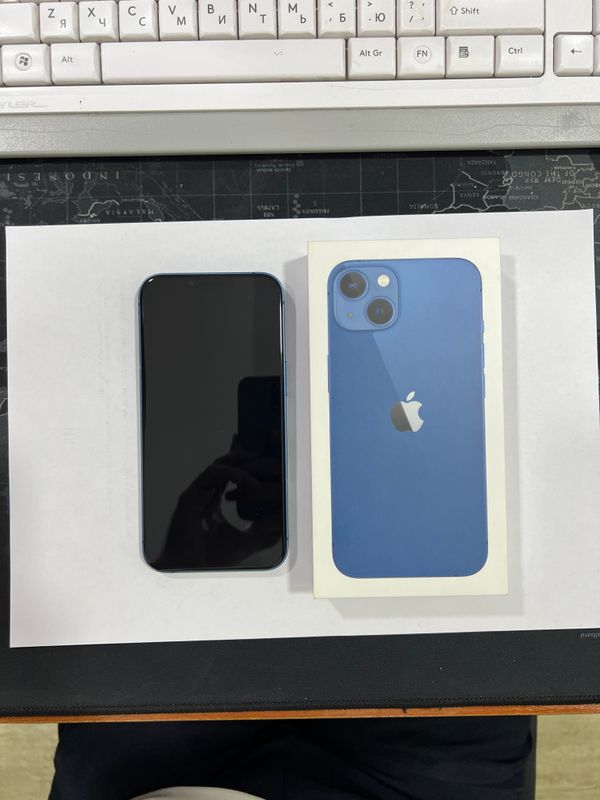 iPhone 13 blue iPhone 13 blue