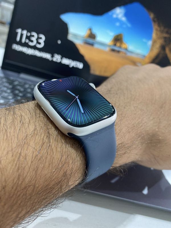 Продается Apple Watch 9 45 Продается Apple Watch 9 45