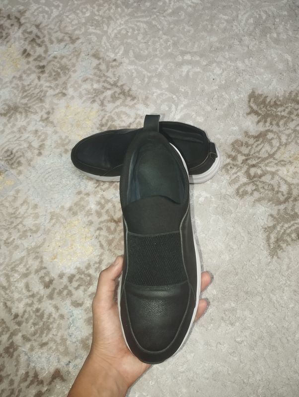 yangi oyoq kiyim 42 razmer