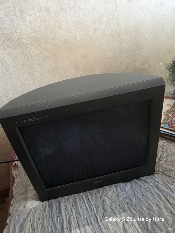 Продаётся монитор от компьютера