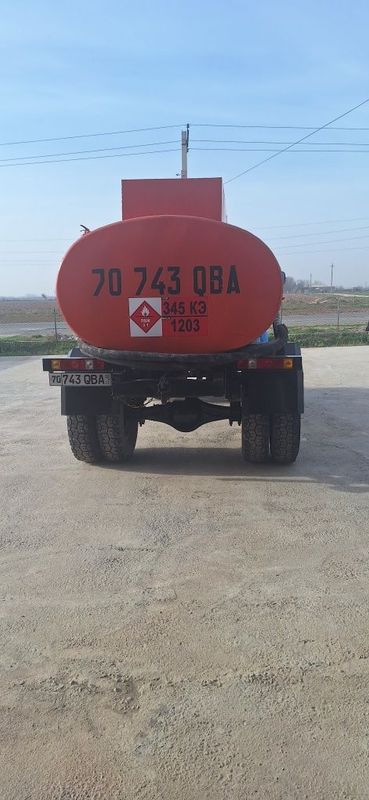 Avtomobil Gaz 53 benzavoz