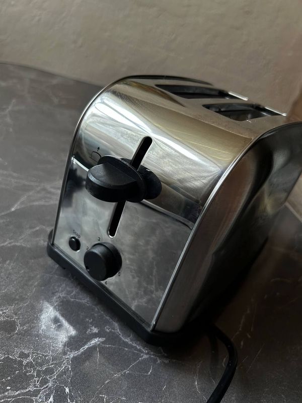 Тостер Tefal состояние новый Тостер Tefal состояние новый
