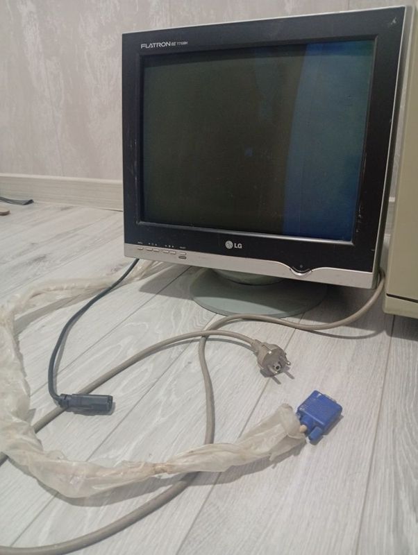LG FLARTON ez T730BH, Holati yaxshi, koʻp foydalanilmagan, yangiday LG FLARTON ez T730BH, Holati yaxshi, koʻp foydalanilmagan, yangiday