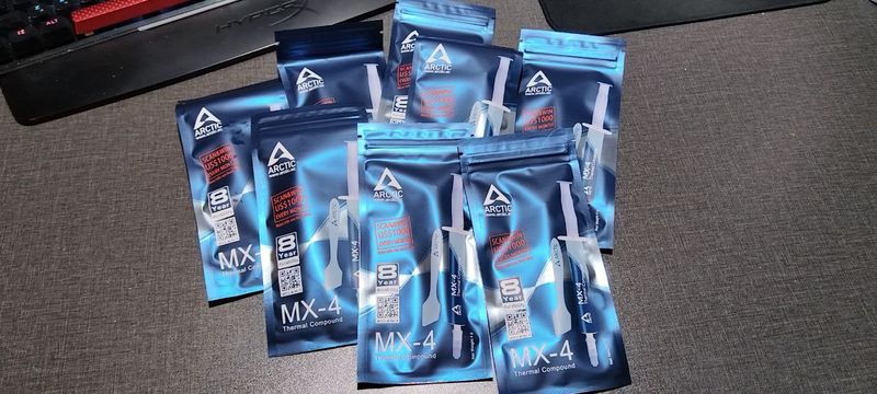 ARCTIC-MX4 4 грамма.Для CPU/GPU ARCTIC-MX4 4 грамма.Для CPU/GPU