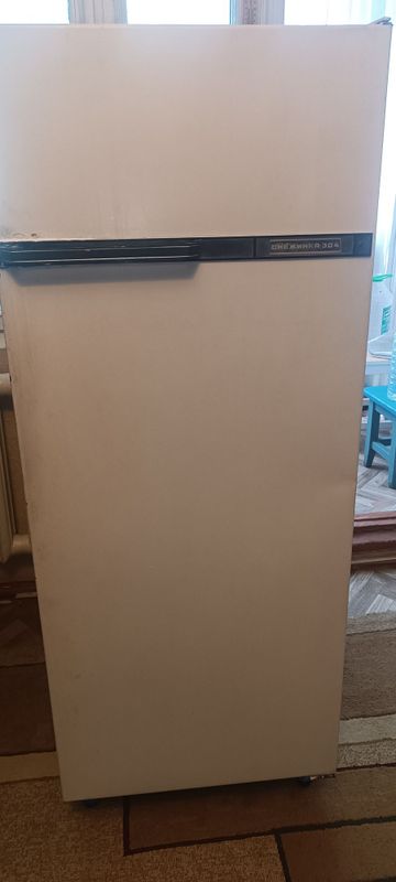 Продаётся холодильник Снежинк 304а Продаётся холодильник Снежинк 304а