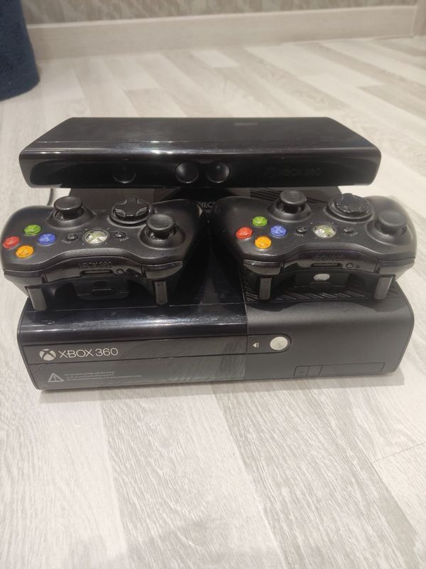 Продается Xbox 360 б/у в идеальном состоянии