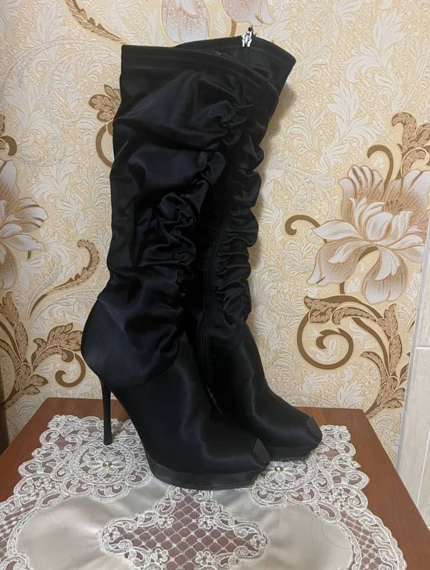 Ayollar uchun qishki etik