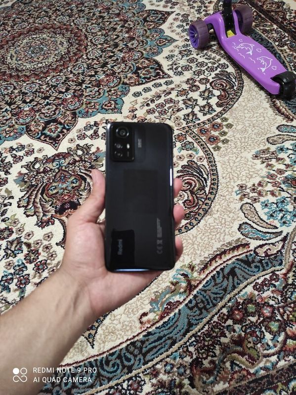 Redmi note 12S 8/256gb holati yahshi Redmi note 12S 8/256gb holati yahshi