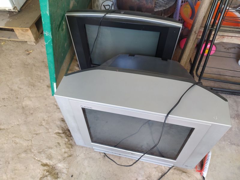 Sotiladi eski televizorlar LG Samsung Sotiladi eski televizorlar LG Samsung