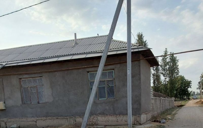 Ховли жой, теплицаси билан сотилади. Янгийул, Озод ж/х Ховли жой, теплицаси билан сотилади. Янгийул, Озод ж/х