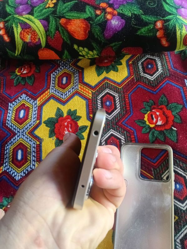 Redmi 13 holati alo