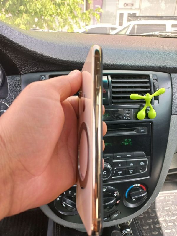 Iphone X s srochna sotiladi Iphone X s srochna sotiladi