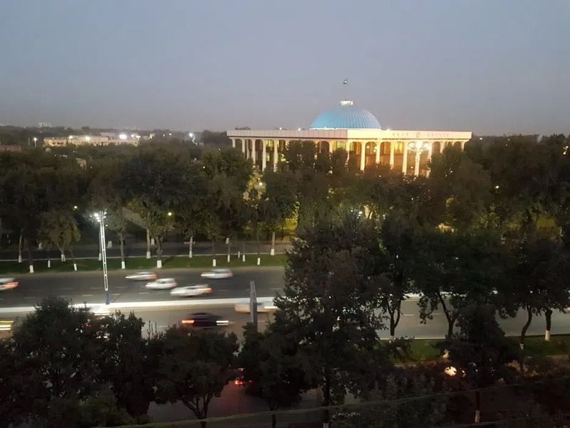 Сдаю 3-х комнатную квартиру, дружба народов, на против олий мажлиса Сдаю 3-х комнатную квартиру, дружба народов, на против олий мажлиса