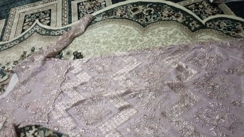 kelinchaklar uchun 2soatga kiyilgan holos kelinchaklar uchun 2soatga kiyilgan holos