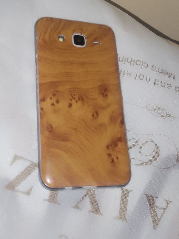 Samsung j5 dasturi yaxshi qotmaydi hard 300 ming Samsung j5 dasturi yaxshi qotmaydi hard 300 ming