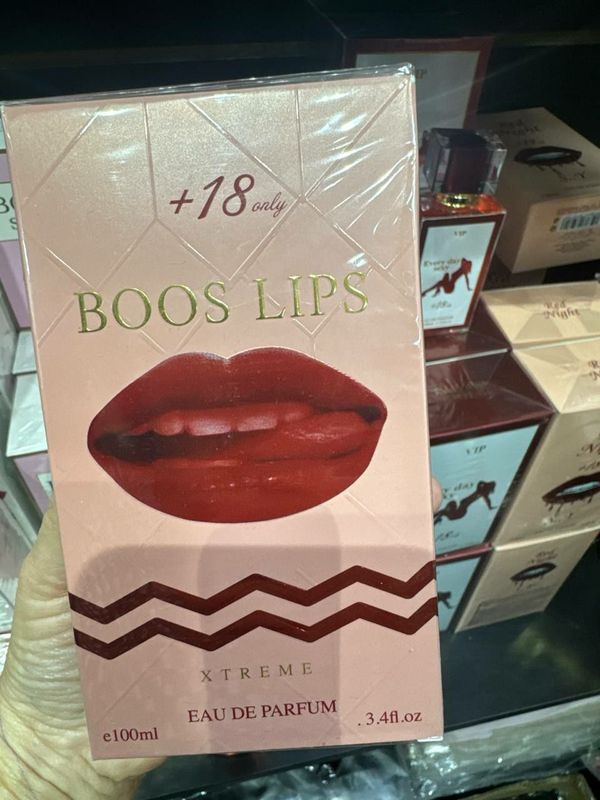 Boos lips Boos lips