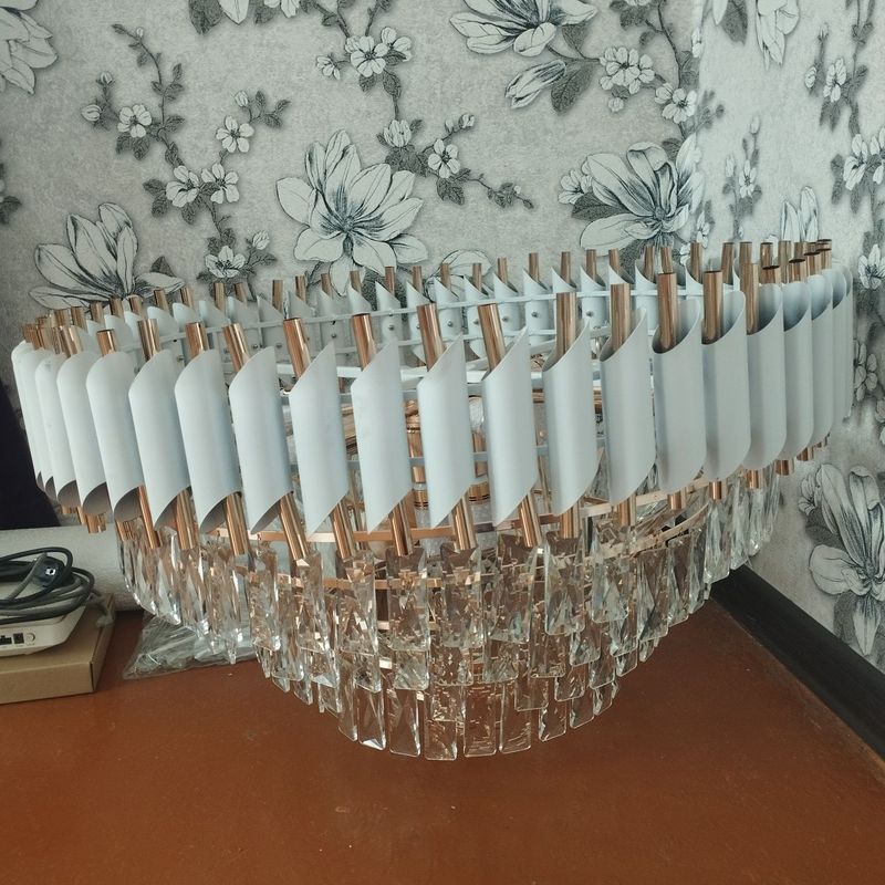 Продается люстра Продается люстра