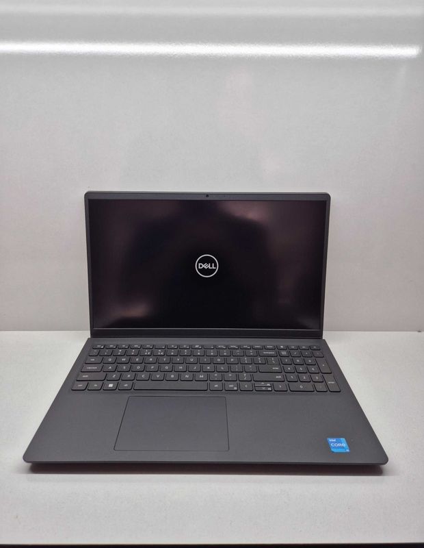 Dell Core i3 1215U 8/512GB M.2 NVMe 15.6" Full HD IPS, 120Hz 259$