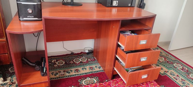 Компьютерный стол Компьютерный стол