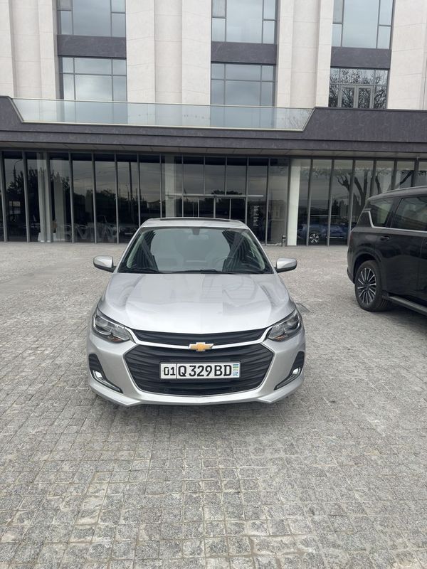 Chevrolet Onix Premier